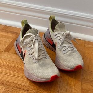 Nike Women’s React Infinity Run Flyknit Running Shoes